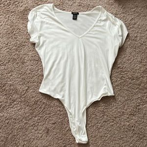 Rue21 white bodysuit size XL